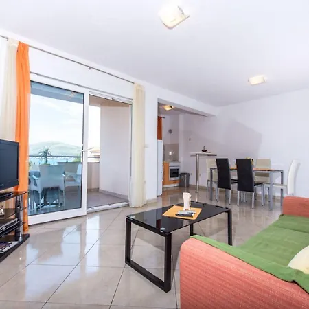 アパート Slavica トロギール