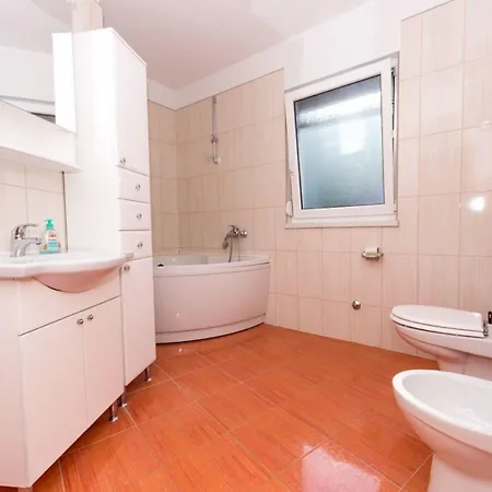 Slavica * トロギール