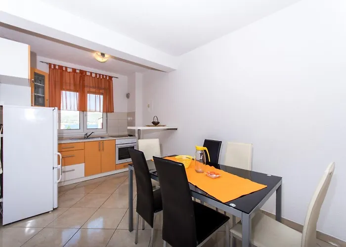 Slavica Apartman Trogir
